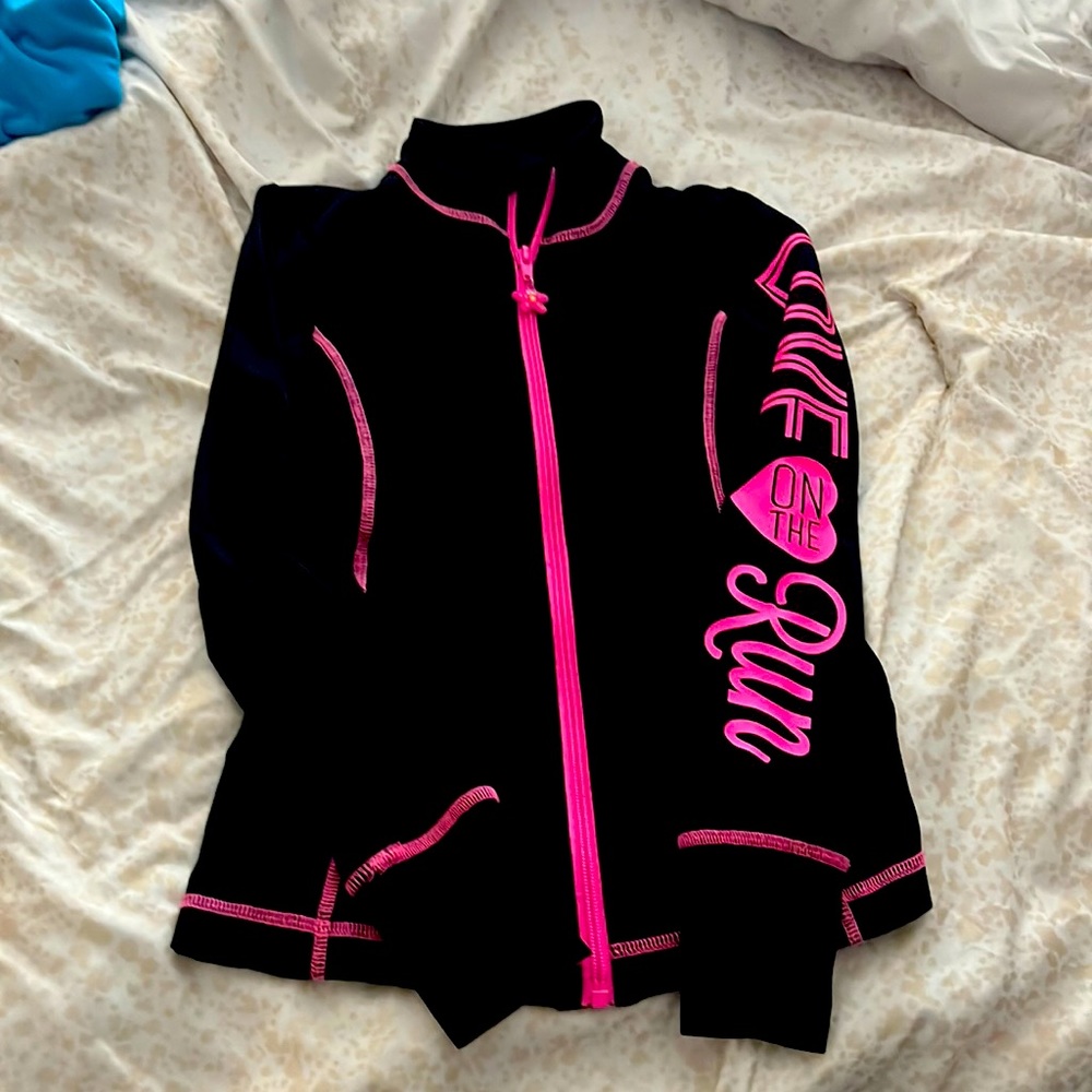 Lightweight sweatshirt